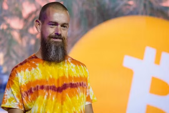 Jack Dorsey, đồng sáng lập và CEO của Twitter Inc. và Square Inc., phát biểu trong hội nghị Bitcoin 2021 ở Miami, Florida, Mỹ ngày 4/6/2021 - Ảnh: Getty Images