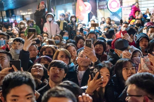 Thu nhập bình quân vượt Philippines, GDP vượt Singapore - Đây là khoảnh khắc bứt phá của Việt Nam!