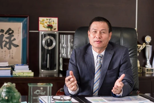 Ông Nguyễn Bá Dương - Chủ tịch sáng lập công ty xây dựng SOL E&C (Nguồn: Coteccons)