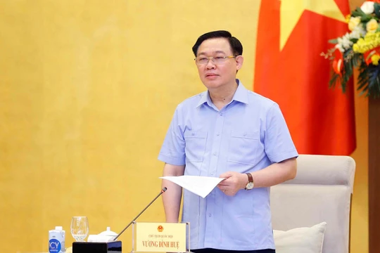 Đề nghị Chính phủ sớm có kịch bản tăng trưởng, không chủ quan với lạm phát