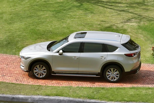 New Mazda CX-8 – mẫu SUV thế hệ mới là sự kết hợp hoàn hảo giữa ngoại thất sang trọng, lịch lãm, cùng nội thất tinh tế.