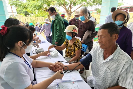 Việc khám bệnh được tổ chức khoa học để phục vụ việc khám bệnh cho người dân