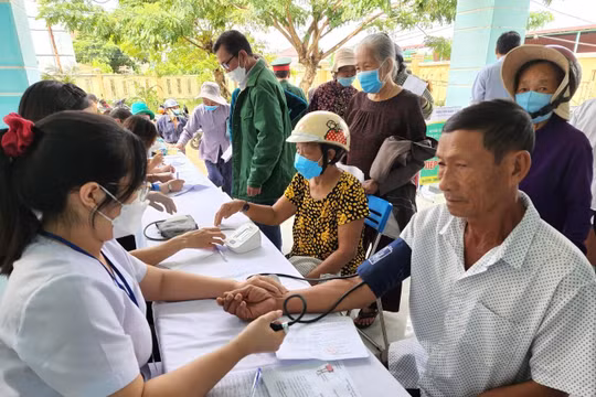 Việc khám bệnh được tổ chức khoa học để phục vụ việc khám bệnh cho người dân