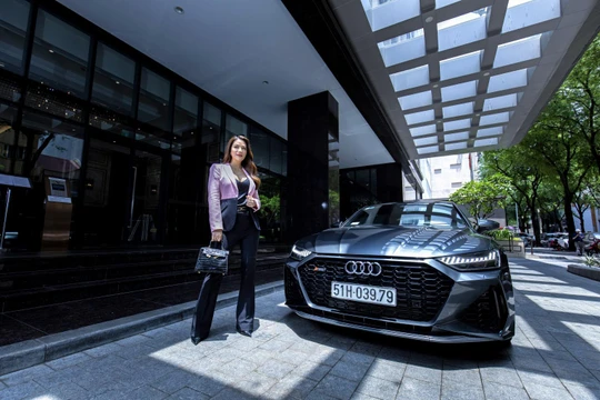 Hiếm khi chia sẻ thông tin về gia thế hay khối tài sản đang sở hữu, diễn viên Trương Ngọc Ánh khiến dư luận không khỏi xôn xao trước thông tin vừa “xuống tiền” sở hữu căn hộ ngay trung tâm quận 1, TPHCM.