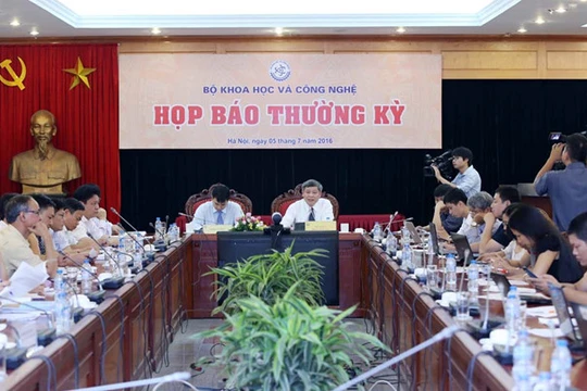 Buổi họp báo của Bộ KH-CN