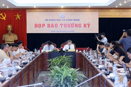 Buổi họp báo của Bộ KH-CN