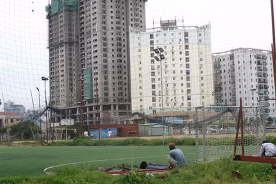 Hà Nội rà soát chủ đầu tư “cắm” sổ đỏ