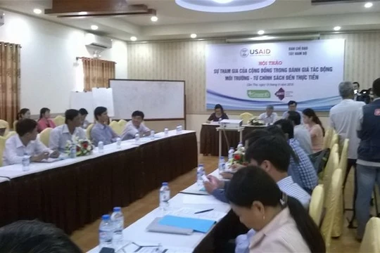 Quang cảnh hội thảo “Sự tham gia của cộng đồng trong đánh giá tác động môi trường - từ chính sách đến thực tiễn”. Ảnh: H.K