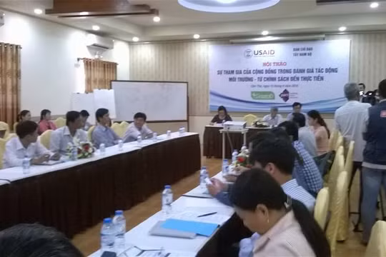 Quang cảnh hội thảo “Sự tham gia của cộng đồng trong đánh giá tác động môi trường - từ chính sách đến thực tiễn”. Ảnh: H.K