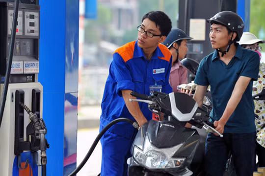 Hết quý I/2016: 3.787 tỷ đồng tồn quỹ bình ổn xăng dầu