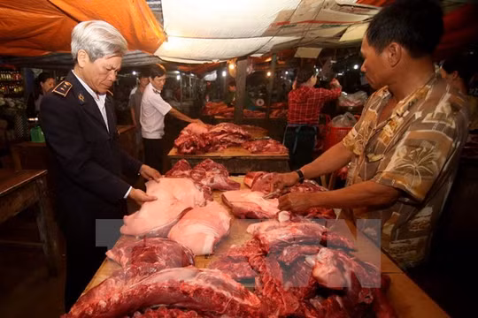 Dùng chất cấm trong chăn nuôi: Phạt 1 tỷ đồng và hơn 20 năm tù 