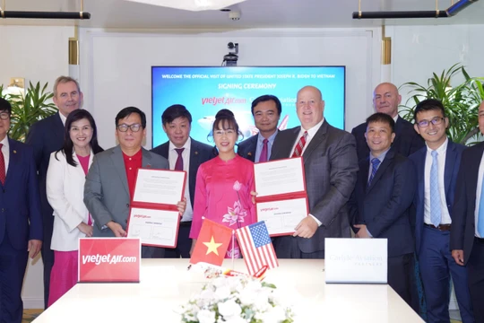 Chủ tịch Vietjet Air Nguyễn Thị Phương Thảo tại buổi lễ ký kết thoả thuận tài trợ tàu bay giữa Carlyle Aviation Partners và Vietjet