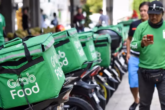 Grab chuẩn bị sa thải hàng trăm nhân sự (Ảnh: Shutterstock)