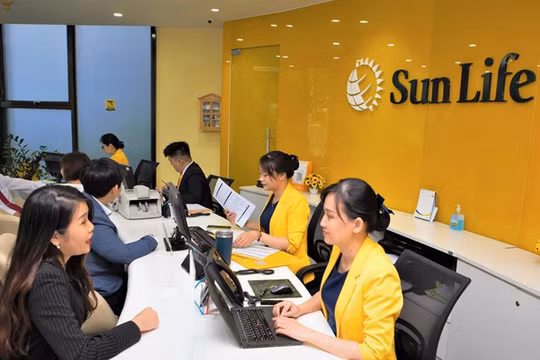 Sun Life Việt Nam làm ăn thế nào?