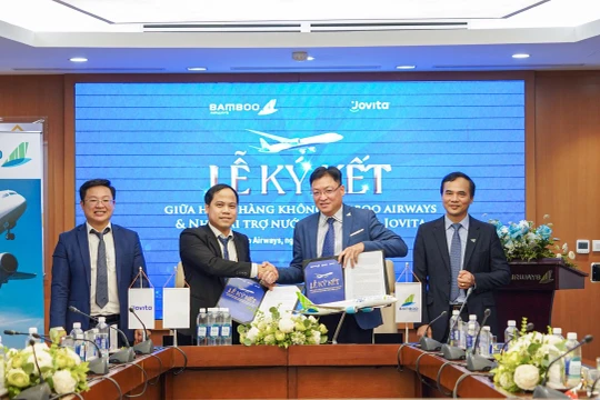 Jovita bắt tay Bamboo Airways đưa nước uống kiềm lên máy bay