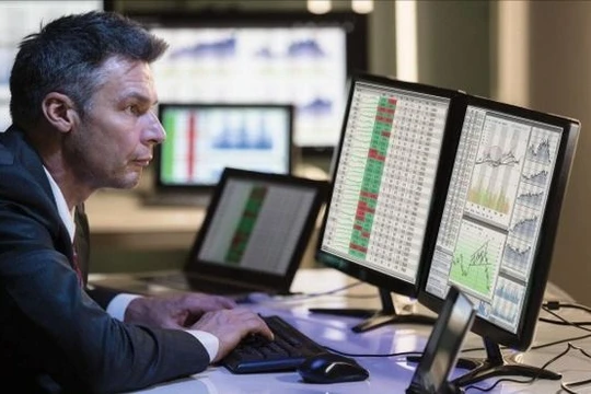 Dòng vốn ETF khởi sắc trở lại