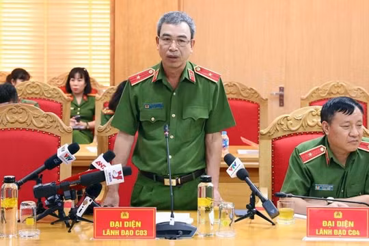 Thiếu tướng Nguyễn Văn Thành, Phó Cục trưởng C03 thông tin tại họp báo (Ảnh: Bộ Công an)