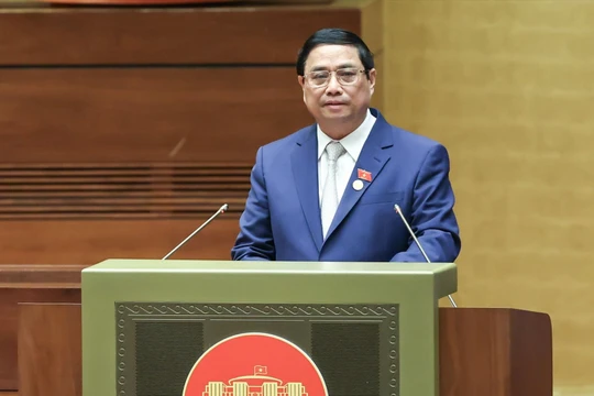 Thủ tướng Phạm Minh Chính yêu cầu tập trung phát triển ngành công nghiệp sản xuất chip bán dẫn, mục tiêu đào tạo 100.000 kỹ sư vào năm 2030