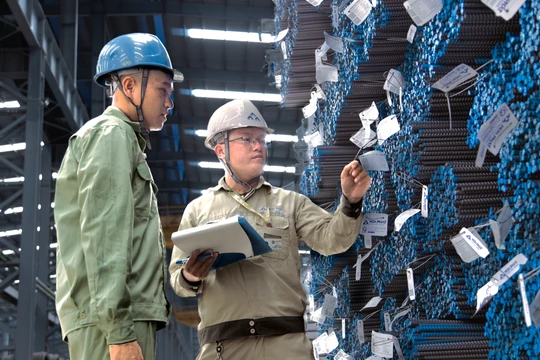 Hòa Phát lỗ sau thuế gần 2.000 tỉ đồng trong quý 4/2022