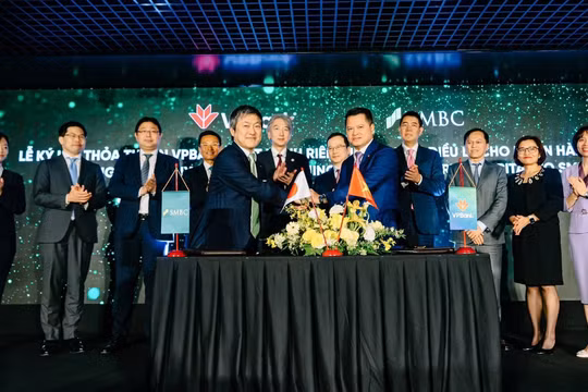 VPBank đạt thỏa thuận bán 15% vốn cho SMBC, thu về 1,5 tỉ USD