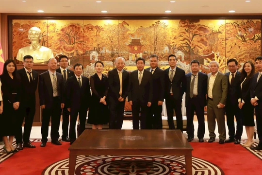 Phó Chủ tịch UBND TP. Hà Nội Dương Đức Tuấn tiếp ông Nghiêm Giới Hòa, Chủ tịch Tập đoàn Xây dựng Thái Bình Dương (Trung Quốc)