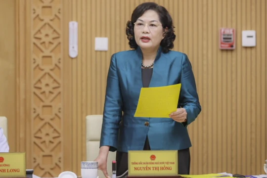 Thống đốc NHNN Nguyễn Thị Hồng phát biểu tại phiên họp (Ảnh: SBV)