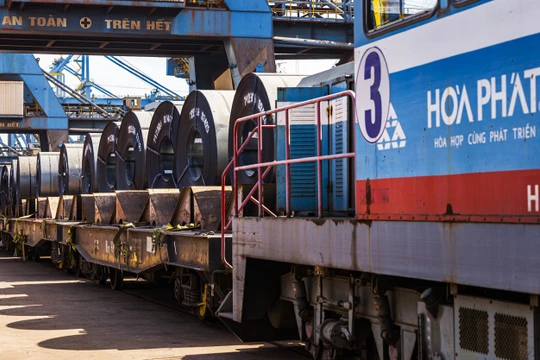 Hòa Phát bán 540.000 tấn thép trong tháng 6/2023