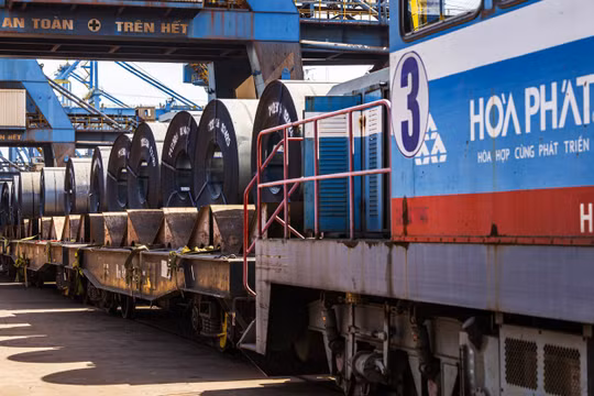 Hòa Phát bán 540.000 tấn thép trong tháng 6/2023