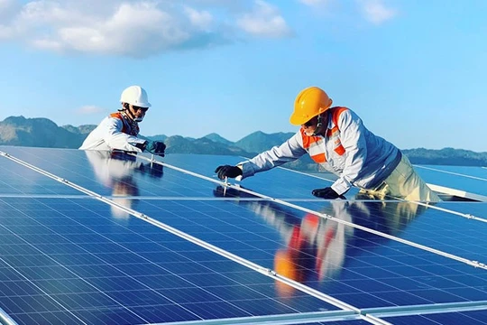 Loạt công ty năng lượng tái tạo lỗ đậm năm 2022