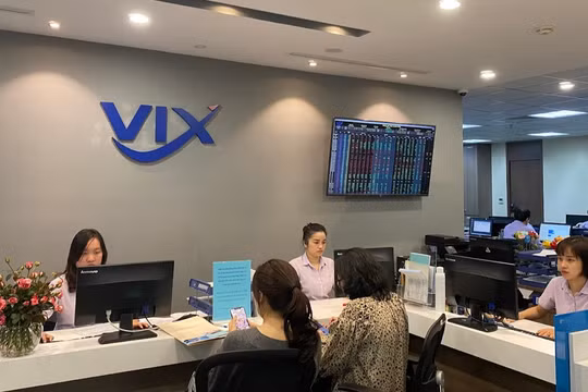 Chủ tịch Chứng khoán VIX từ nhiệm "vì lý do cá nhân"