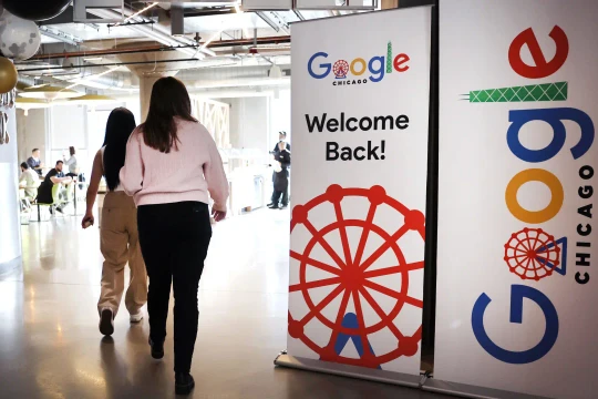 Các công ty công nghệ đang tìm cách đưa nhân viên trở lại văn phòng (Ảnh: Getty Images)