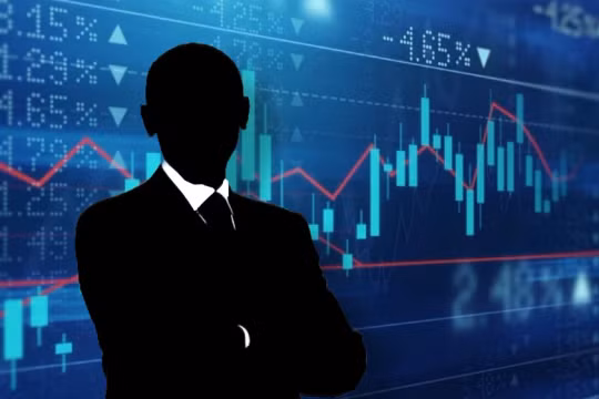 Chủ tịch Chứng khoán Quốc tế Hoàng Gia (IRS) nhận 75% cổ phần công ty