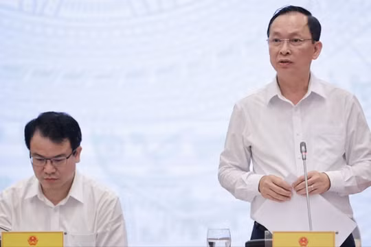 Phó Thống đốc NHNN: Lãi suất khoản vay mới sẽ giảm khoảng 2-2,2%