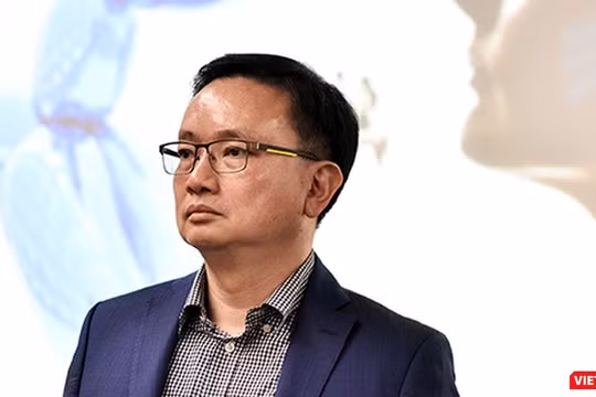 “Làm thế nào để gây dựng nên một công ty có thể phục vụ một tỷ người và hơn thế nữa?".