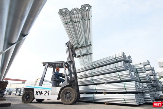 Ống thép Hòa Phát chính thức vào thị trường Ấn Độ với đơn hàng nghìn tấn.