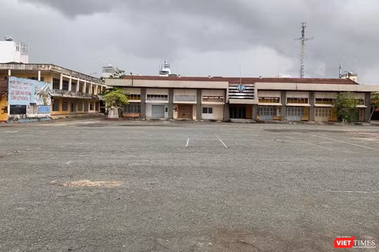 Khu đất 1,6ha 448B Nguyễn Tất Thành (Q.4, Tp. HCM) nguyên là trường Trung học Kỹ thuật Hải quân.