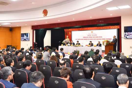 Toàn cảnh Hội nghị tổng kết công tác năm 2018 và triển khai nhiệm vụ năm 2019 ngành công thương. (Ảnh: VGP)