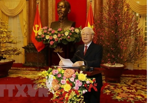 Đất nước bước vào mùa xuân mới với tâm thế và quyết tâm lớn