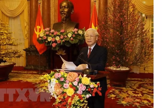 Đất nước bước vào mùa xuân mới với tâm thế và quyết tâm lớn