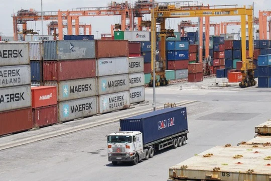 Việt Nam đang bị thiệt hại chứ không phải đang được hưởng lợi từ căng thẳng thương mại Mỹ - Trung. (Ảnh: Internet)