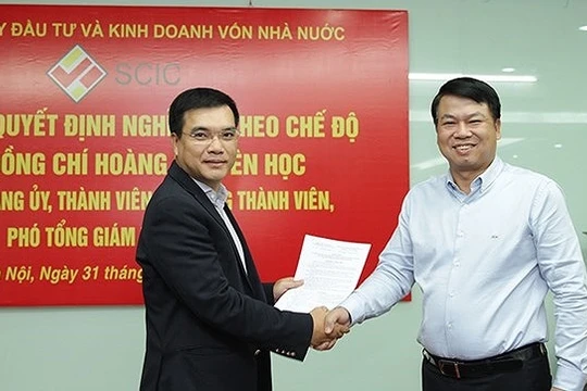 Ông Nguyễn Chí Thành (bên trái)/ Ảnh: baochinhphu.vn