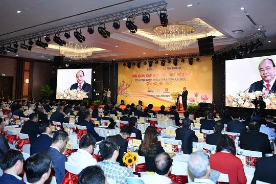 Toàn cảnh Hội nghị gặp mặt các nhà đầu tư đầu Xuân Kỷ Hợi của tỉnh Nghệ An. (Ảnh: VGP)