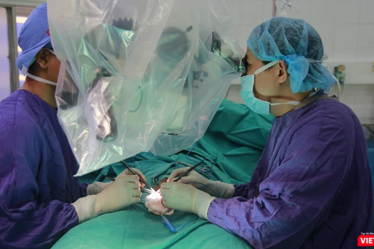 Ghép nối thành công, người đàn ông bị vợ cắt “của quý” đã ra viện