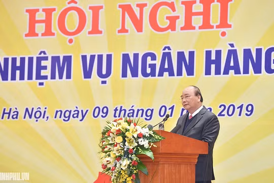 Thủ tướng Nguyễn Xuân Phúc phát biểu kết luận Hội nghị triển khai nhiệm vụ ngân hàng năm 2019. (Ảnh: VGP)