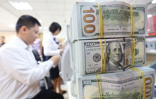 Chiến tranh thương mại Mỹ - Trung tác động thế nào đến thị trường tài chính, chứng khoán, tiền tệ Việt Nam?