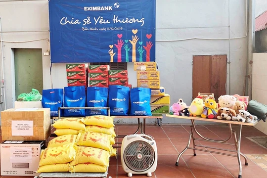 Eximbank tích cực sẻ chia với nhà tình thương Hương La, Bắc Ninh