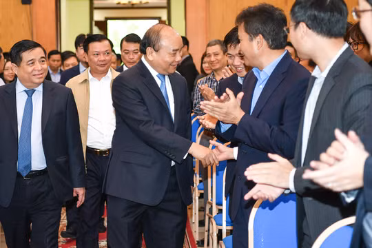 Thủ tướng đến làm việc với Bộ Kế hoạch và Đầu tư (KH&ĐT) sáng 19/2. (Ảnh: VGP)