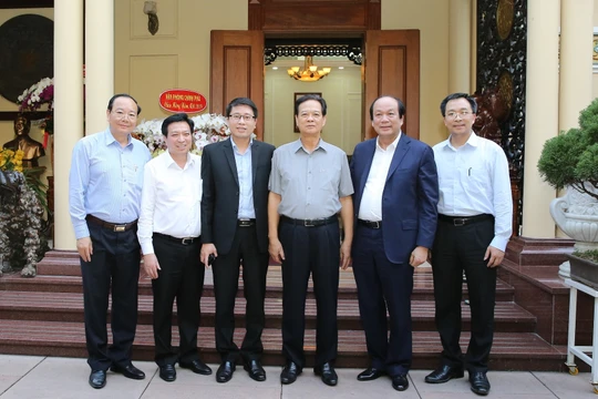 VPCP thăm, chúc tết gia đình nguyên Thủ tướng Nguyễn Tấn Dũng