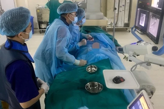 Công nghệ mới điều trị ung thư đến với người dân Việt Nam.