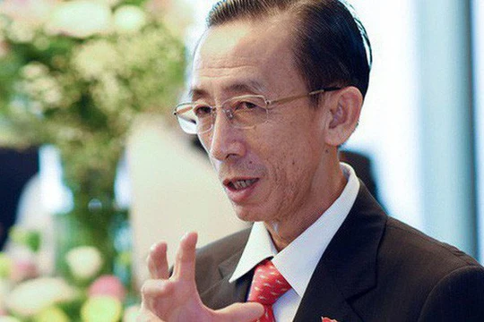 TS Trần Hoàng Ngân.